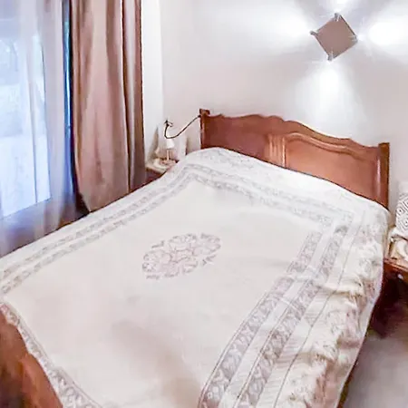 Semesterbostad Maison Proche Riviere Méjannes-le-Clap